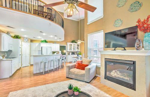 Beautiful Montgomery Home with Lakefront Deck! - Foto 6