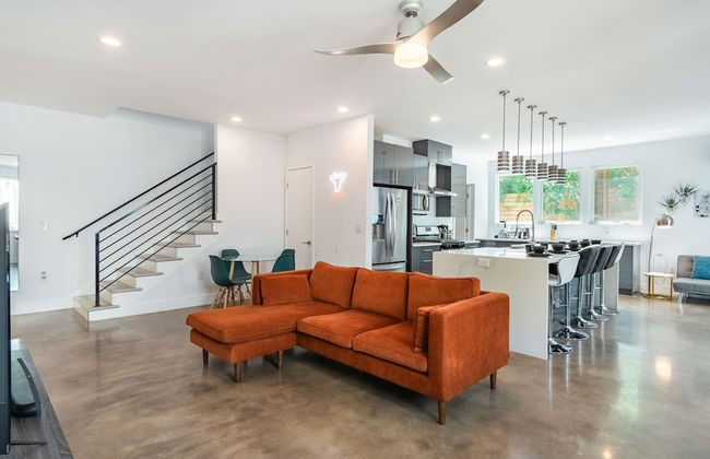 Upstay - Eastside Home w LRG Patio - Rooftop Deck - Foto 12