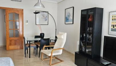 Apartamento primera linea de Playa Climatizado Internet - Foto 5