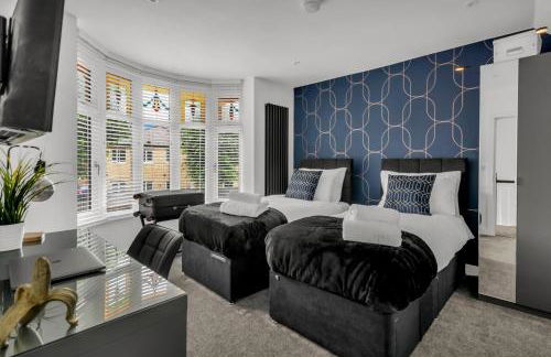 Stanley Park House Peterborough - 3 bed, 3 bathroom, parking, garden - Foto 37