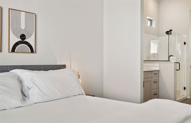 Fresh Modern Home with Pool BBQ - Foto 4