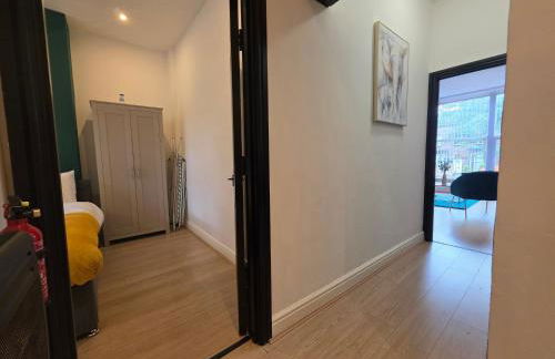 Deluxe 2BR Apartment Near City Center - Sleeps 6 - Foto 79