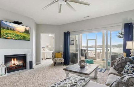 3BD 3BA Gated Condo LakeFront Lake Ozark, MO Isla Del Sol 4 M from Dam - Foto 1