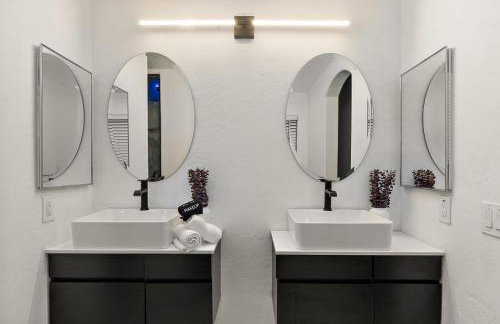 Chill and Relax Luxury Retreat with Pool Spa Game Room and Steam Room - Foto 48