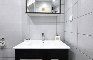 Panorama Apartments - Photo 9