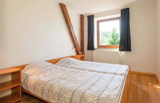 Modern Cottage With Private Garden in Waimes - Photo 7