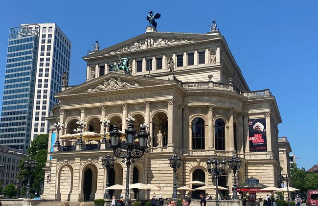 Évadez-vous de la ville Francfort City Promenade avec Puzzles - Photo 1