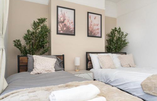 Open Mind Property - Hot Tub, 7 Beds & Free Parking - Foto 37