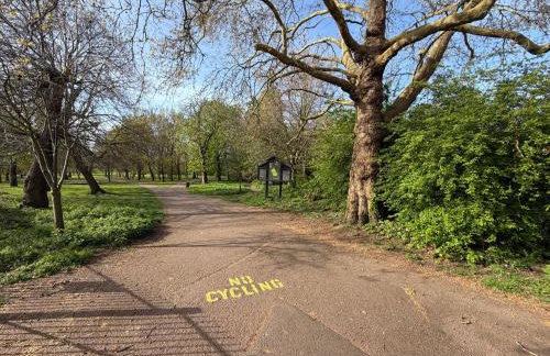 Beautiful Central duplex Flat, 2 Bedroom & Balconies, excellent transport links to sights - Foto 23