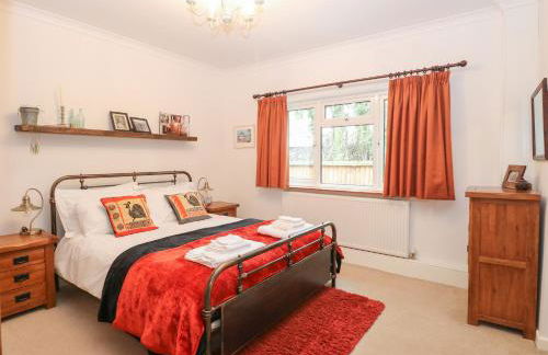 The Lodge - Photo 10