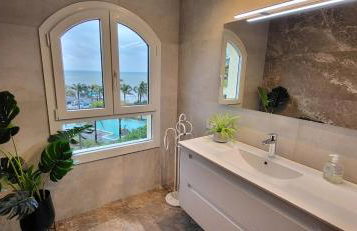 Spectacular 3 bedrooms Sea Views apartment - Photo 31