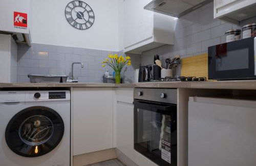 Vibrant 2 Bed Apartment, FREE Parking, Bawtry Rd Doncaster - Hosted by Stay Host Save - Foto 25