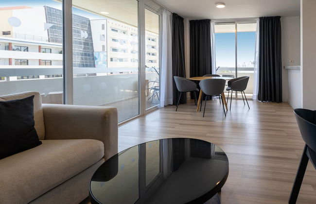 Coral Suites & Spa - Photo 3