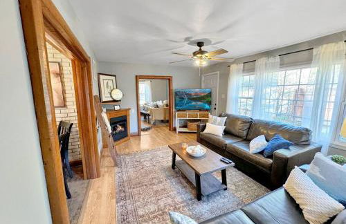 Brookside Cabin with HotTub and FirePit - Foto 10