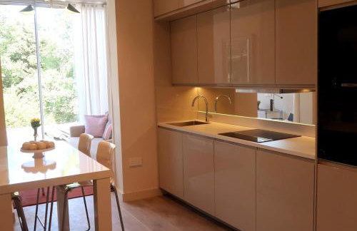 1 bedroom modern en-suite apartment Nine Elms - Foto 1