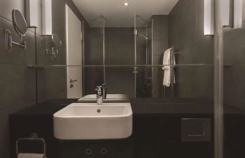 Adina Apartment Hotel Hamburg Michel - Photo 13