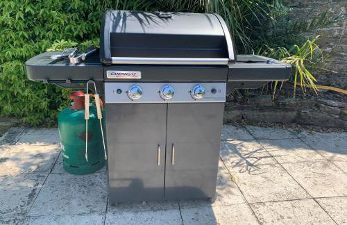 Polean Farm Old Farmhouse - With Large Jacuzzi, Games Room, Near the Sea and with Free Access to a Nearby Pool - Foto 27