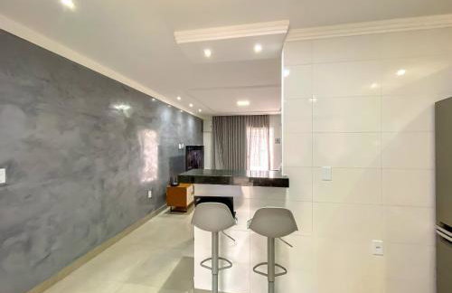 Casa Individual com 2 suítes, cozinha completa, Internet privativa 300MBPS, região bem sossegada com comercios diversos ao redor - Foto 59