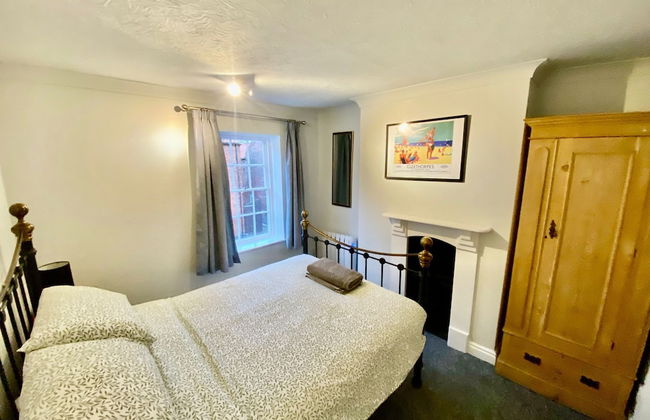 Characterful 3 Bed Cottage in Barrow Upon Humber - Foto 2