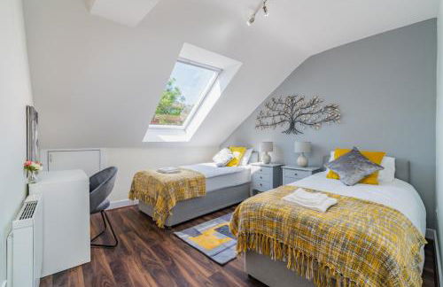 Beautiful Flat Town Centre 55 inch Smart TV + Netflix - Photo 10