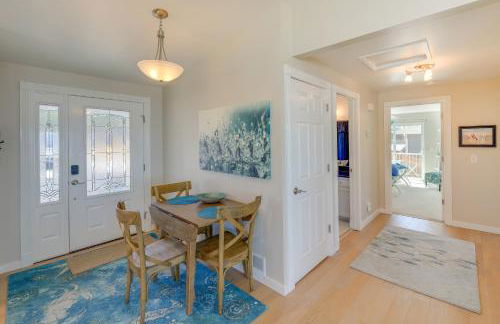 Stunning Home in Coupeville with Deck and Beach Access - Foto 4