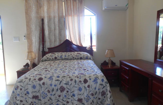 Solet's Paradise Negril - Photo 11