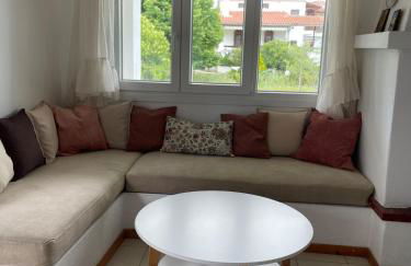 Entire villa with big garden and BBQ amenities - Foto 19