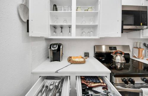 Stylish Katy Retreat 4BR Sleeps 10 Outdoor Escapre - Foto 36