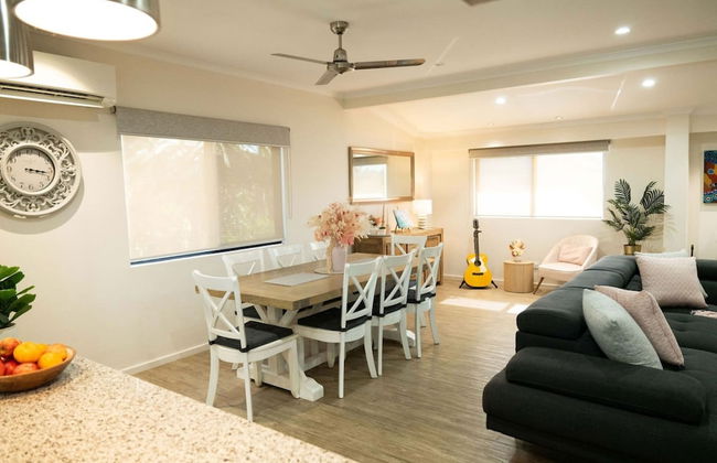 Rosewood Rustic Refuge Pool Outdoor Dining Backyard - Foto 28