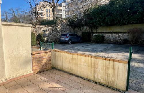 Élégant T2 au Calme Absolu avec Terrasse & Parking à 2 pas de la gare et Jardins du château de Versailles à 5 min - Foto 17