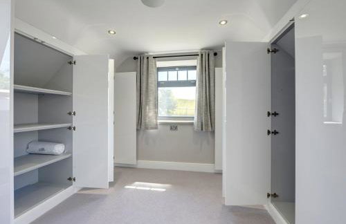 The Gate House - Photo 53