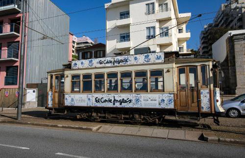 LovelyStay - Luxury 2BR Duplex Apartment in Foz Porto - Foto 18