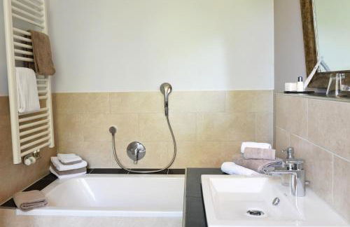 Haus Keppelborg: ZI Ferdinand mit Rosengartenblick - Foto 11