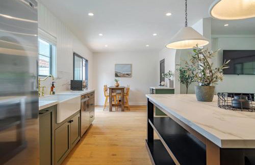 New Home Universal sleeps 18 hot tub - Foto 17