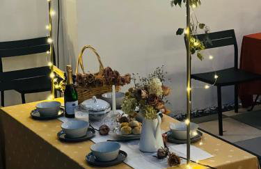 Designer Home 2 Bedroom - 20min to NYC WTC - Private Backyard - Foto 54