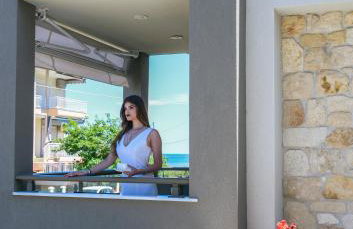 Marthina Luxury Living - Photo 32