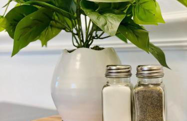 Centrally Located EVV Apartments - Foto 23