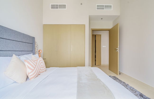 Fancy Apartment With Mesmerizing Canal Views - Photo 11