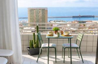 22nd Floor Skyline Studio Panoramic Sea&City Views - Foto 1