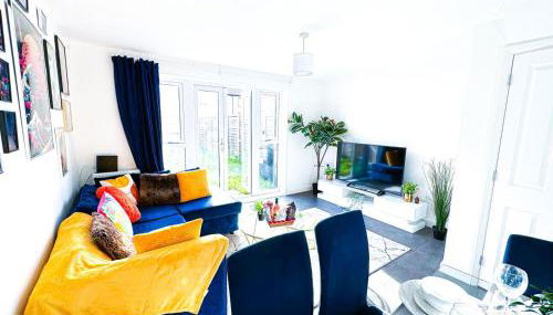 City Centre house for Family, Group & Contractor Stay - Sleeps Upto 9 Guests with Free Parking - Foto 4