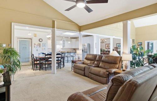 Vacation Paradise - Private Pool Fire Pit & BBQ - Foto 13