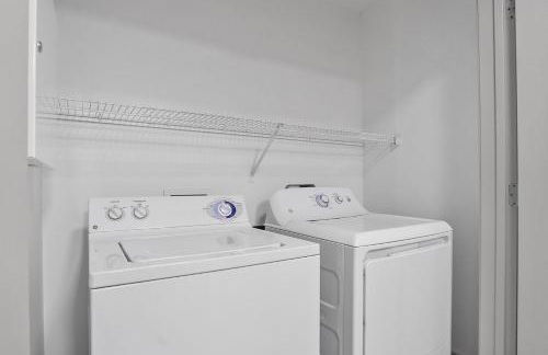 Cozy Urban Getaway - Free Parking, Gym, Stadium - Foto 40