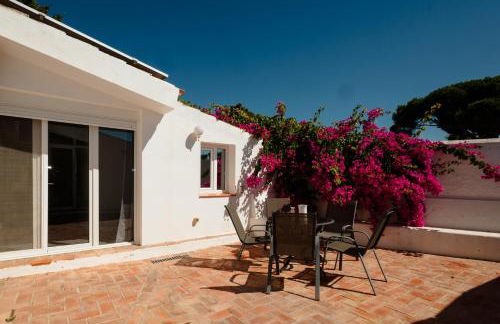 Marbella, Costabella - Beachfront Villa with Heated Pool - Photo 30