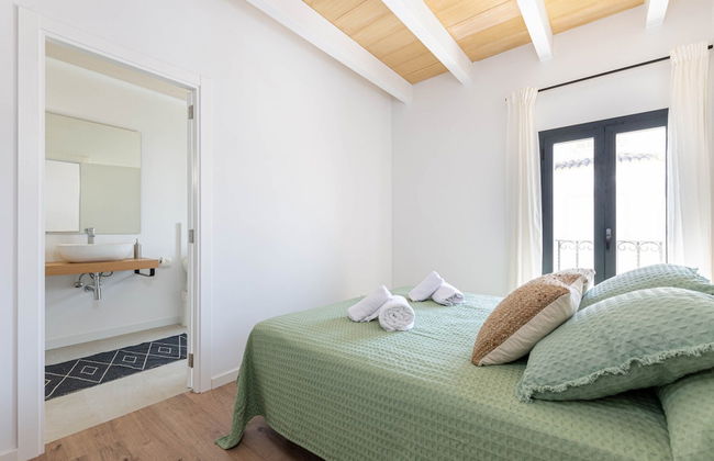 Villa With Private Terrace - Photo 9