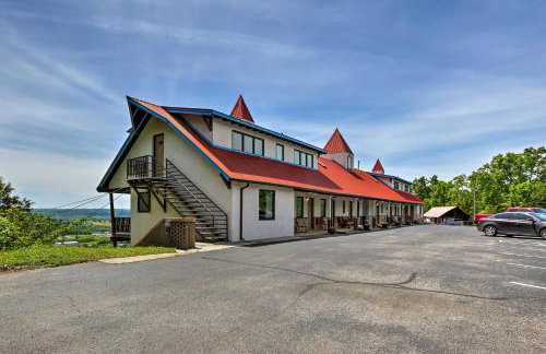 Burkesville Apt w/ Deck, Views & Pool Access! - Foto 24