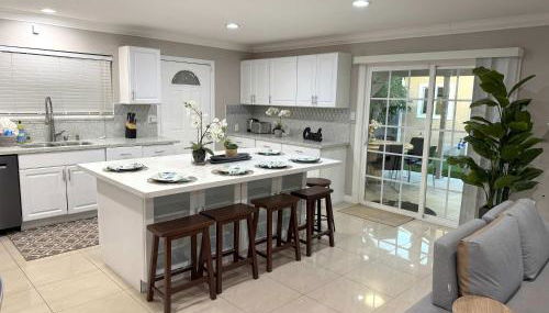 Disneyland Lux Villa 6BR 4BA Mini Golf Arcade Game - Foto 4