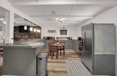 Lakefront Cabin with Private Dock - Foto 11