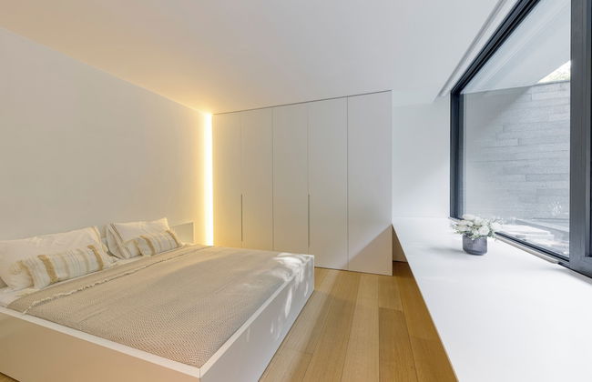 The Glass Manor - Photo 7