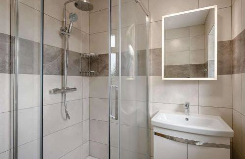 2 Bed in Poole oc-85399 - Photo 10