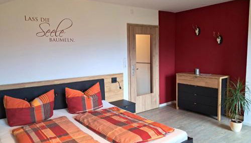 Bauernhof Finkel - Ferienwohnungen mit Balkon - Bergsicht - Traktor mitfahren - Tiere streicheln - entspannter Familienurlaub - zentrale Lage nahe Oberstdorf - Foto 3